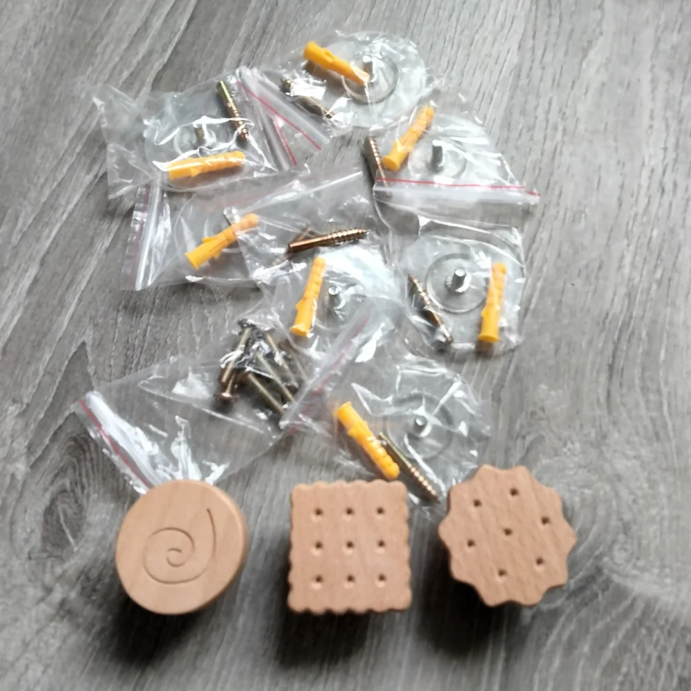 N/A adorable wooden